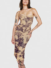Design Schlankes Hüftwickelkleid mit Print